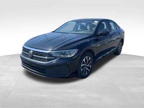 Used 2024 Volkswagen Jetta S image 3