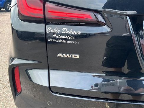 Certified 2024 Cadillac XT4 Premium Luxury AWD/4WD image 5