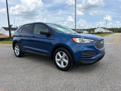 Used 2024 Ford Edge SE AWD/4WD image 16