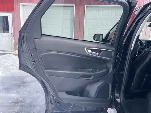 Used 2022 Ford Edge SEL w/ Convenience Package image 19