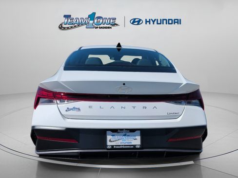 Used 2026 Hyundai Elantra Limited FWD image 7