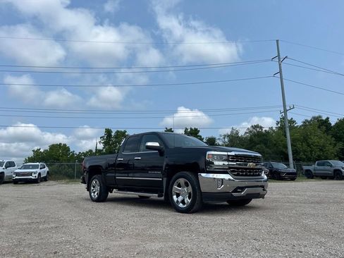 Used 2018 Chevrolet Silverado 1500 LTZ w/ Sport Package AWD/4WD image 7