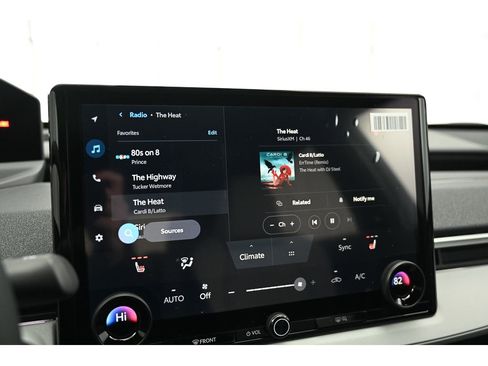 New 2026 Subaru Solterra Premium image 30