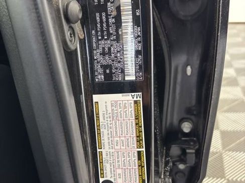 Used 2023 Toyota 4Runner Limited AWD/4WD image 10