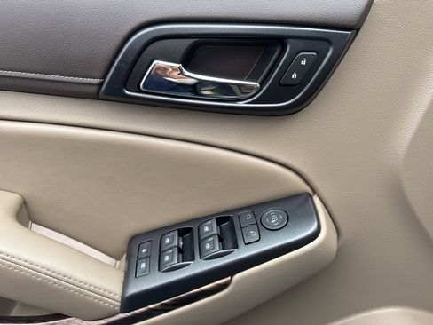 Used 2020 Chevrolet Traverse Premier w/ Redline Edition image 13