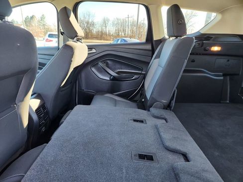 Used 2018 Ford Escape SE w/ Ford Safe & Smart Package image 33