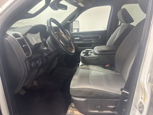 Used 2024 RAM 2500 Big Horn AWD/4WD image 12