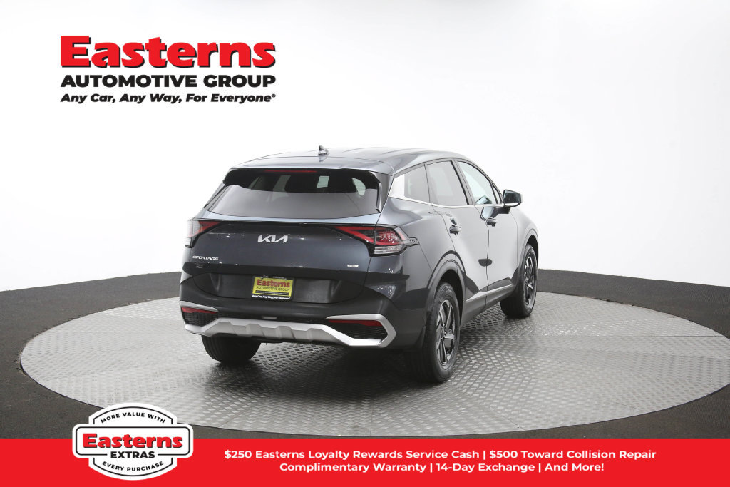 Used 2023 Kia Sportage LX AWD/4WD image 41