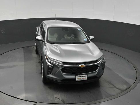 New 2026 Chevrolet Trax LS w/ LS Convenience Package image 21