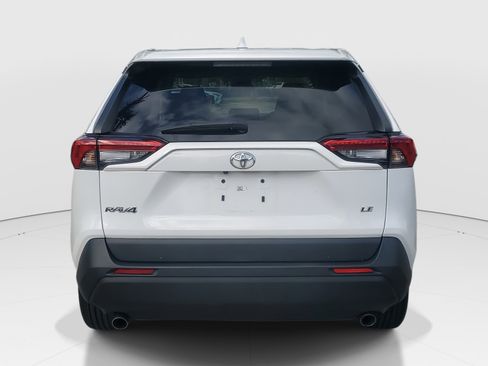 Used 2023 Toyota RAV4 LE image 4
