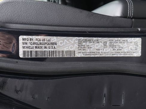 Used 2023 Dodge Durango SXT AWD/4WD image 48