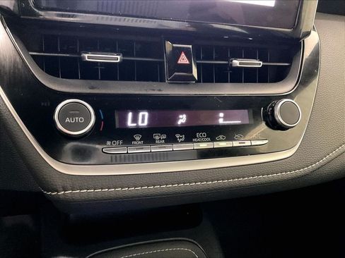 Used 2024 Toyota Corolla SE FWD image 25