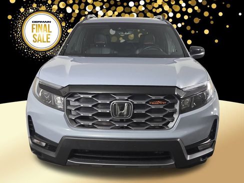 Used 2023 Honda Passport TrailSport image 3