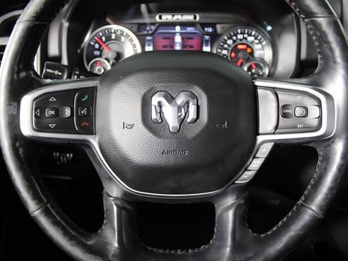 Used 2019 RAM 1500 Big Horn RWD image 8