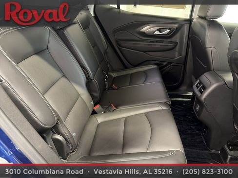 Used 2022 GMC Terrain SLT w/ Infotainment Package II FWD image 18