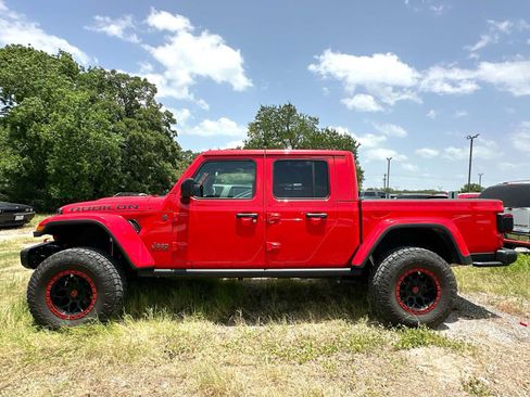 Used 2025 Jeep Gladiator Rubicon AWD/4WD image 6