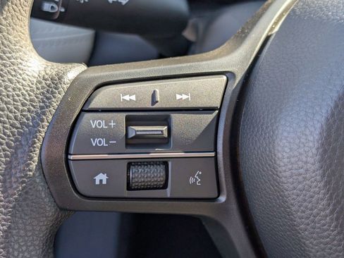 New 2026 Honda HR-V LX image 16