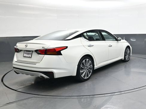 Used 2023 Nissan Altima 2.5 SL image 4