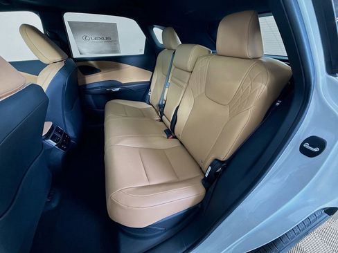 New 2026 Lexus RX 350h image 17
