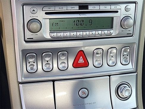 Used 2005 Chrysler Crossfire Limited image 16