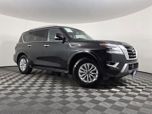 Used 2024 Nissan Armada SV image 1