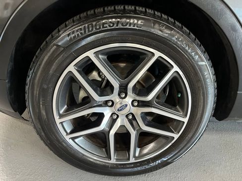 Used 2018 Ford Explorer Sport w/ Equipment Group 401A AWD/4WD image 5