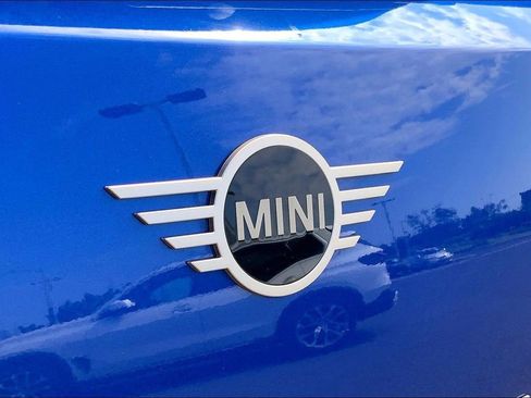 Certified 2025 MINI Cooper Countryman S w/ Comfort Package Max image 33