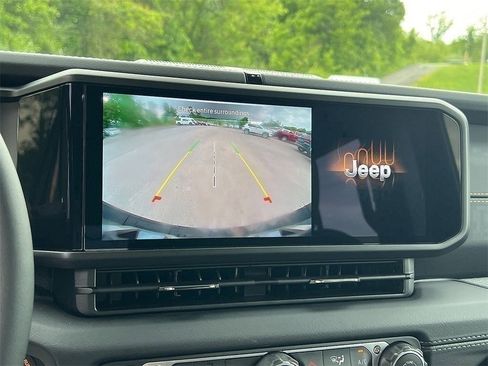 New 2025 Jeep Wrangler Sahara w/ Safety Group image 22