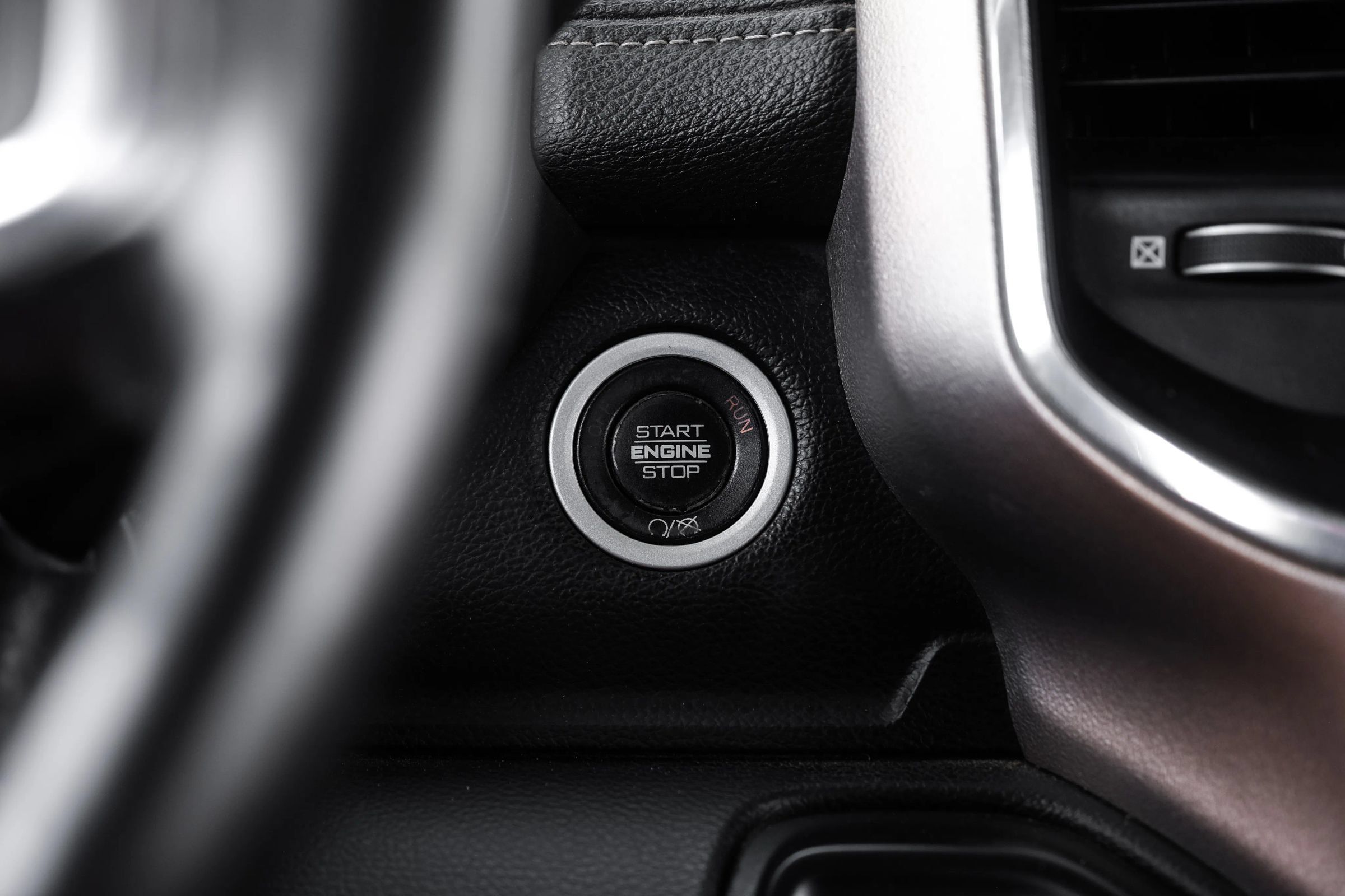 Used 2019 RAM 3500 Laramie AWD/4WD image 25