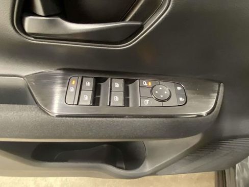 New 2026 Nissan Kicks S image 12