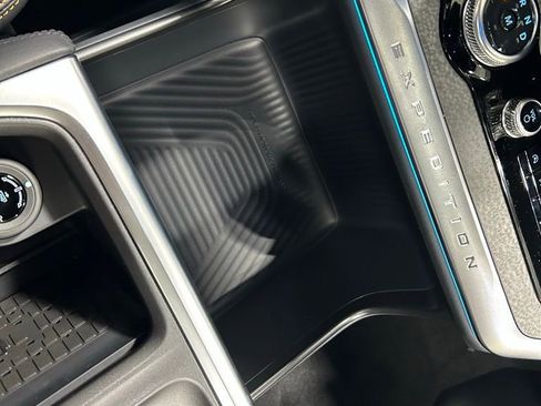 New 2025 Ford Expedition Tremor image 24