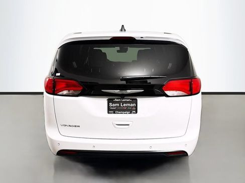 New 2026 Chrysler Voyager LX FWD image 6