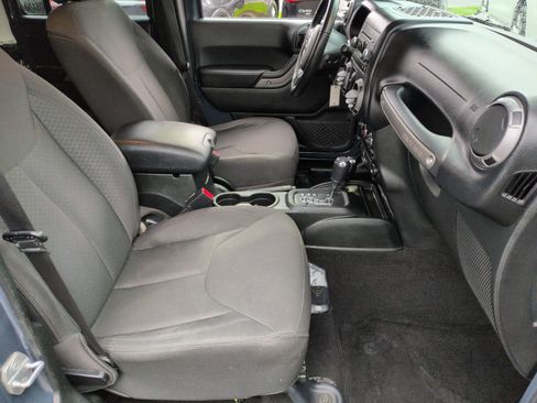 Used 2017 Jeep Wrangler Unlimited Sport w/ Quick Order Package 24S image 23