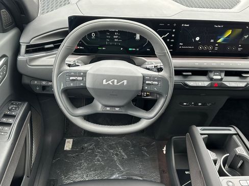 New 2026 Kia EV9 Land image 14