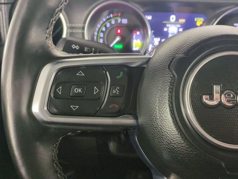 Used 2022 Jeep Wrangler Unlimited Sahara w/ Cold Weather Group image 30