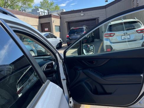 Used 2018 Subaru Crosstrek 2.0i image 11