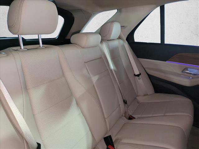 Certified 2025 Mercedes-Benz GLE 350 4MATIC w/ Winter Package image 20