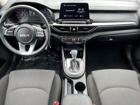 Used 2023 Kia Forte LXS image 13