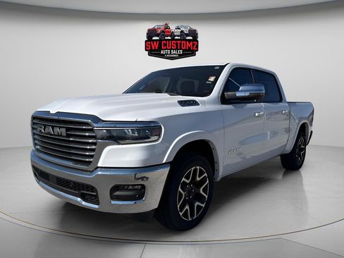Used 2025 RAM 1500 Laramie image 7