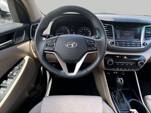 Used 2017 Hyundai Tucson Sport FWD image 6