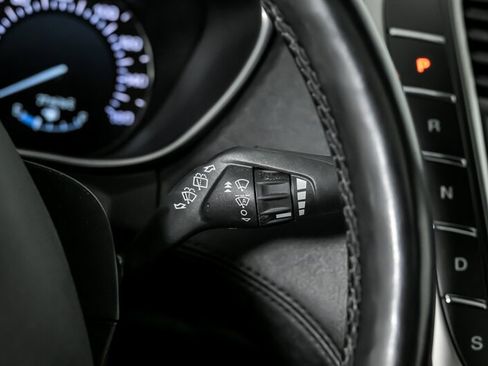 Used 2017 Lincoln MKX Reserve w/ Lincoln MKX Climate Package image 28