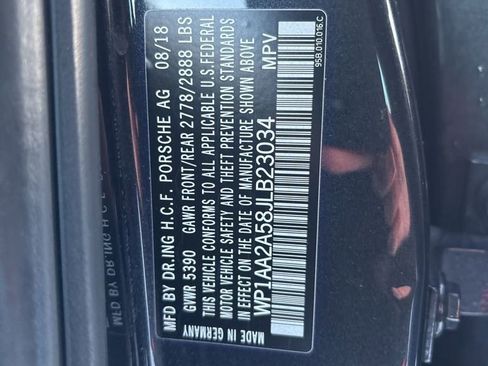 Used 2018 Porsche Macan image 37