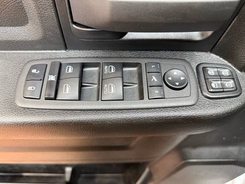 Used 2023 RAM 3500 Tradesman image 21