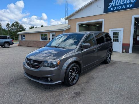 Used 2019 Dodge Grand Caravan GT FWD image 1