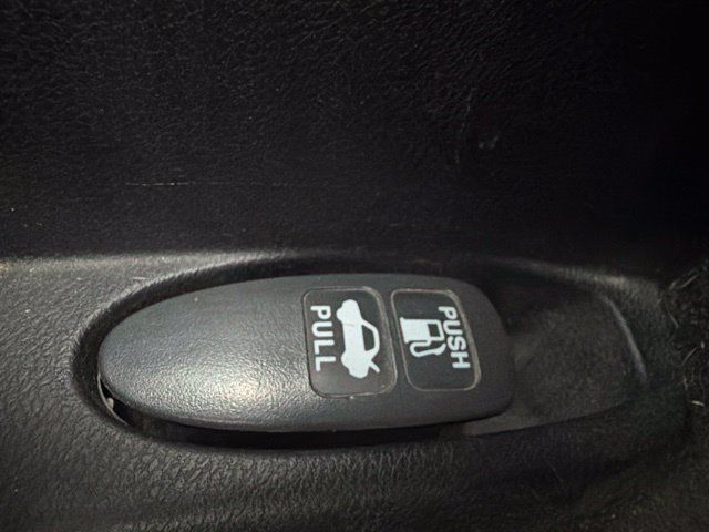Used 2012 Honda Accord EX-L image 18