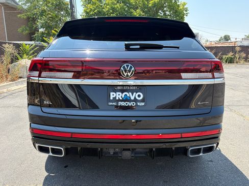 Used 2024 Volkswagen Atlas Cross Sport SEL Premium R-Line AWD/4WD image 6