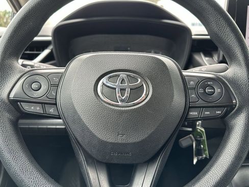 Used 2024 Toyota Corolla LE FWD image 20