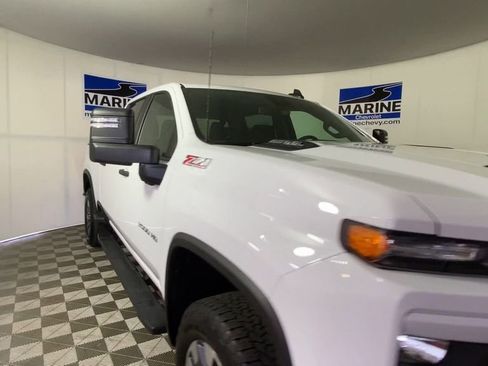 Used 2024 Chevrolet Silverado 2500 Custom w/ Custom Value Package AWD/4WD image 4