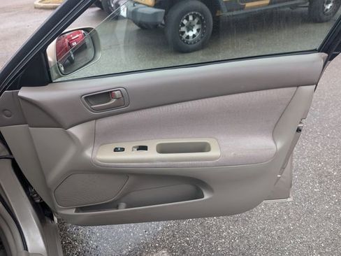 Used 2002 Toyota Camry image 23