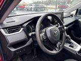 Used 2022 Toyota RAV4 LE image 6